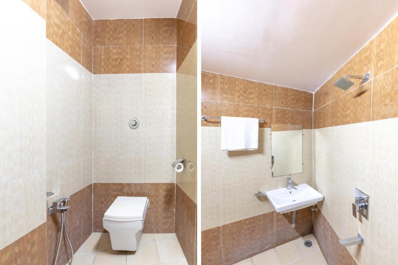 Oyo 45301 Hotel Om Palace Sāgar Dış mekan fotoğraf