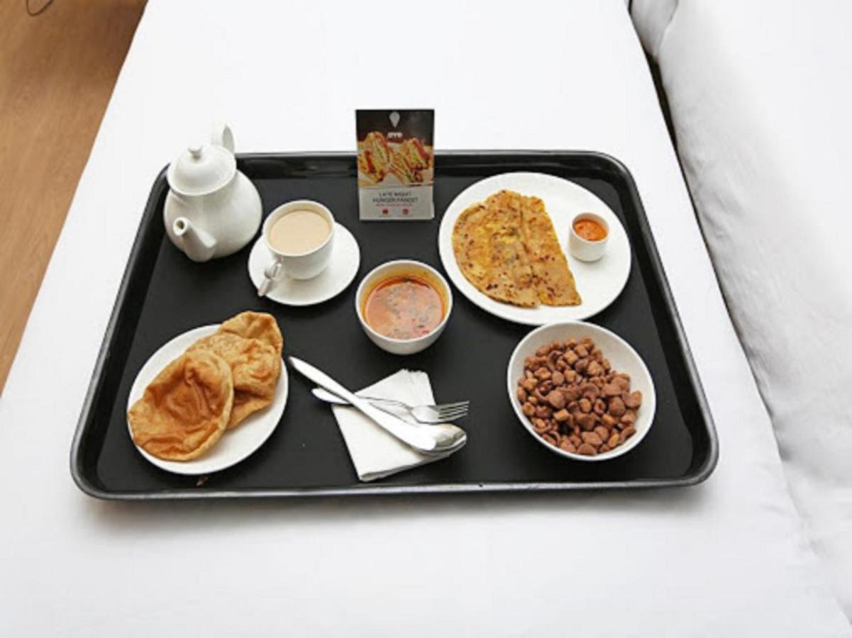 Oyo 45301 Hotel Om Palace Sāgar Dış mekan fotoğraf